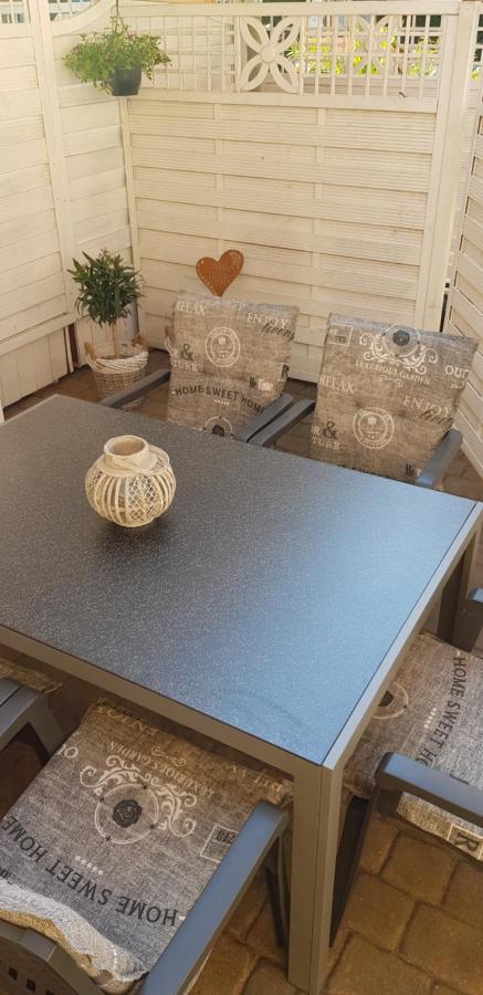 Ferienwohnung Happy Tangermünde エクステリア 写真